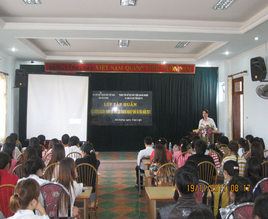 Lớp tập huấn “Bồi dưỡng nguồn nhân lực” năm 2011