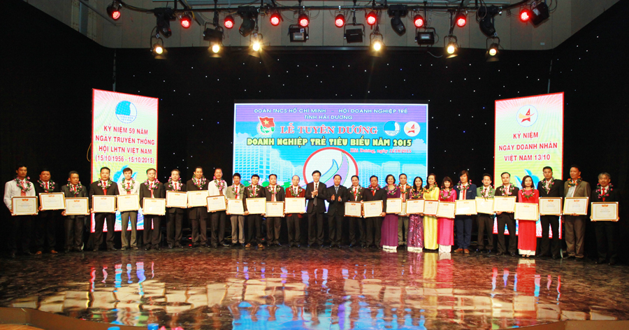 Danh Sách 30 anh, chị Doanh nhân trẻ được Trung ương Hội LHTN Việt Nam khen thưởng