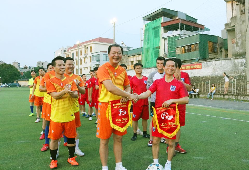 Giao hữu bóng đá chào mừng Đại hội Hội Doanh nghiệp trẻ tỉnh Hải Dương lần thứ V, nhiệm kỳ 2018 - 2021